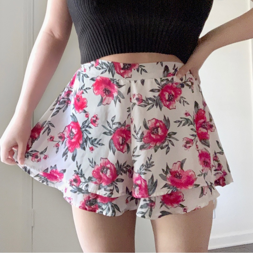 Charlotte Russe Pink Floral Ruffle Flowy Shorts